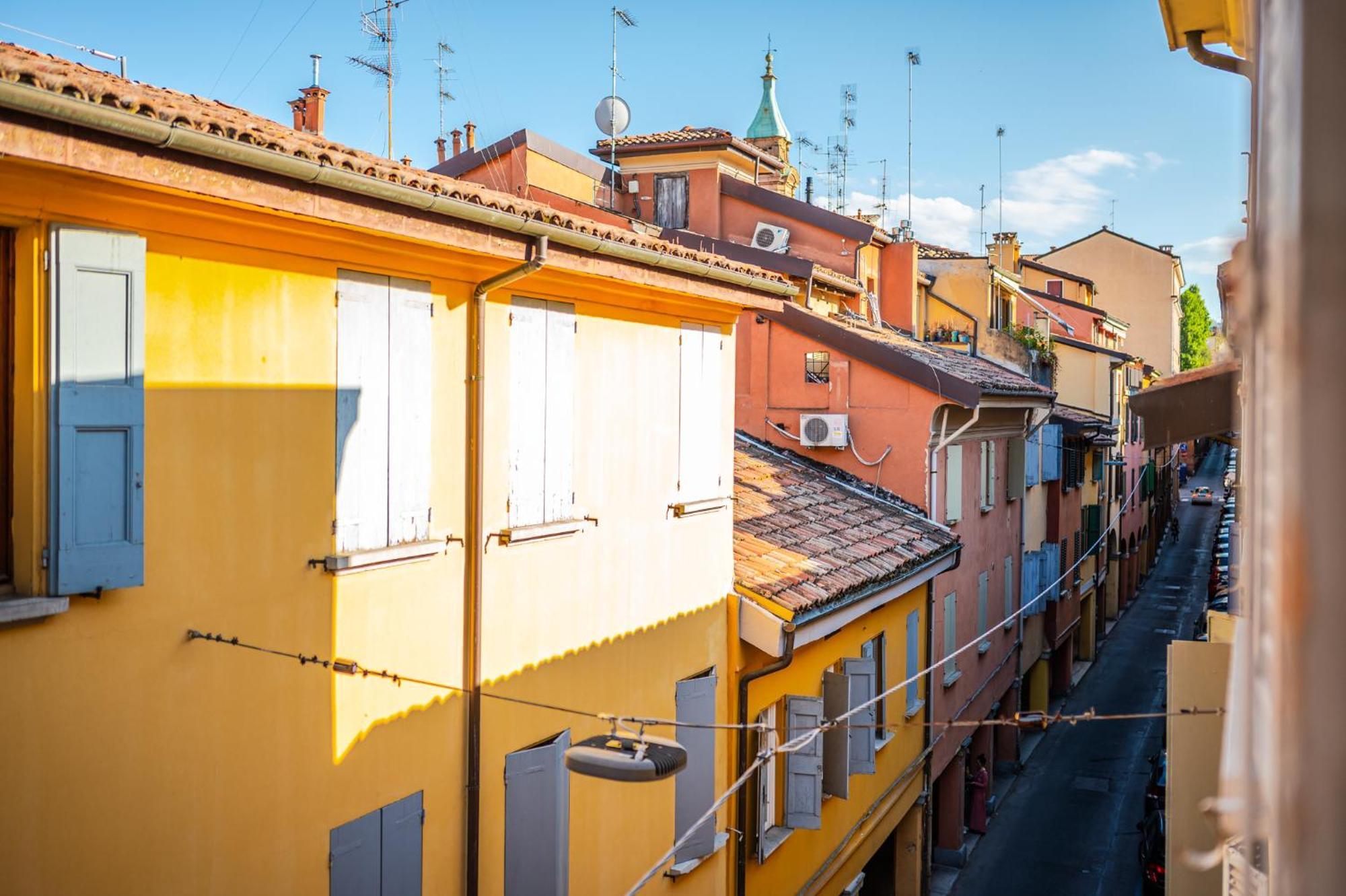 Apartamento Sui Tetti Di Bologna Centro, Casa Dei Colori Exterior foto